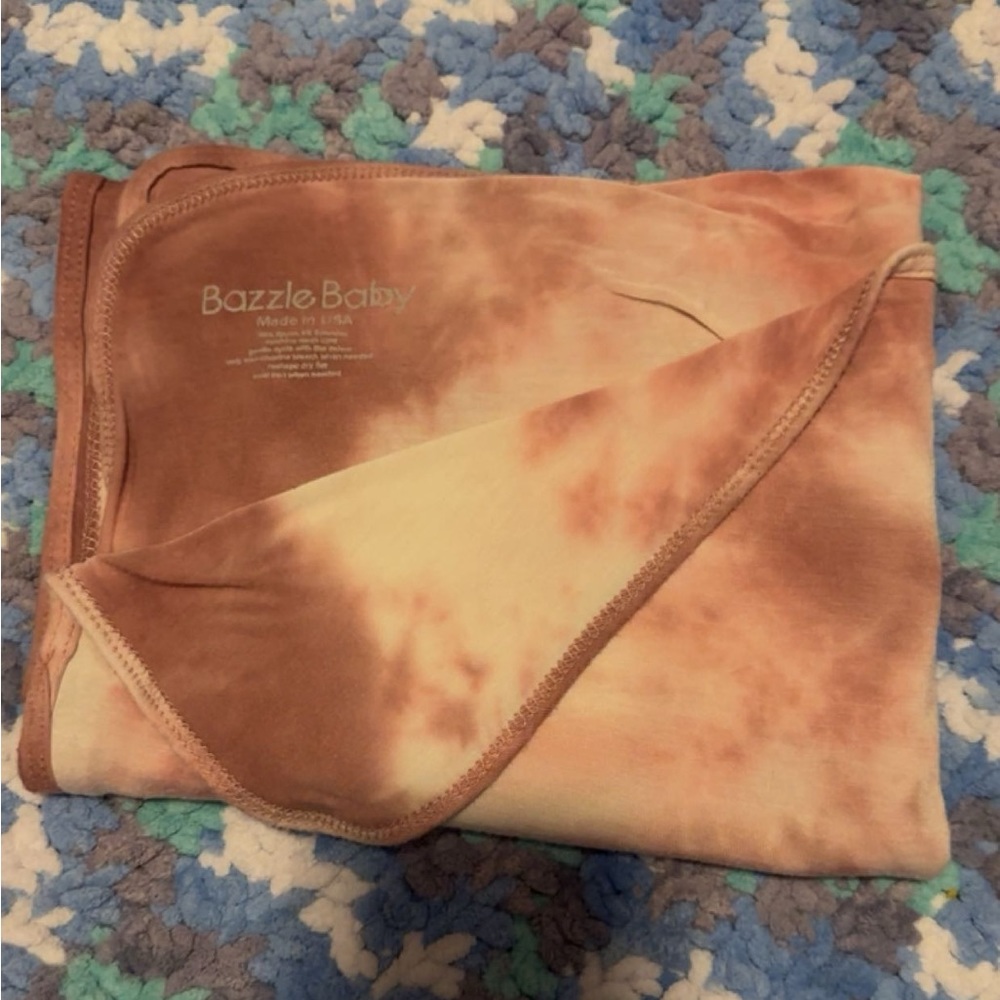 Bazzle Baby Swaddle